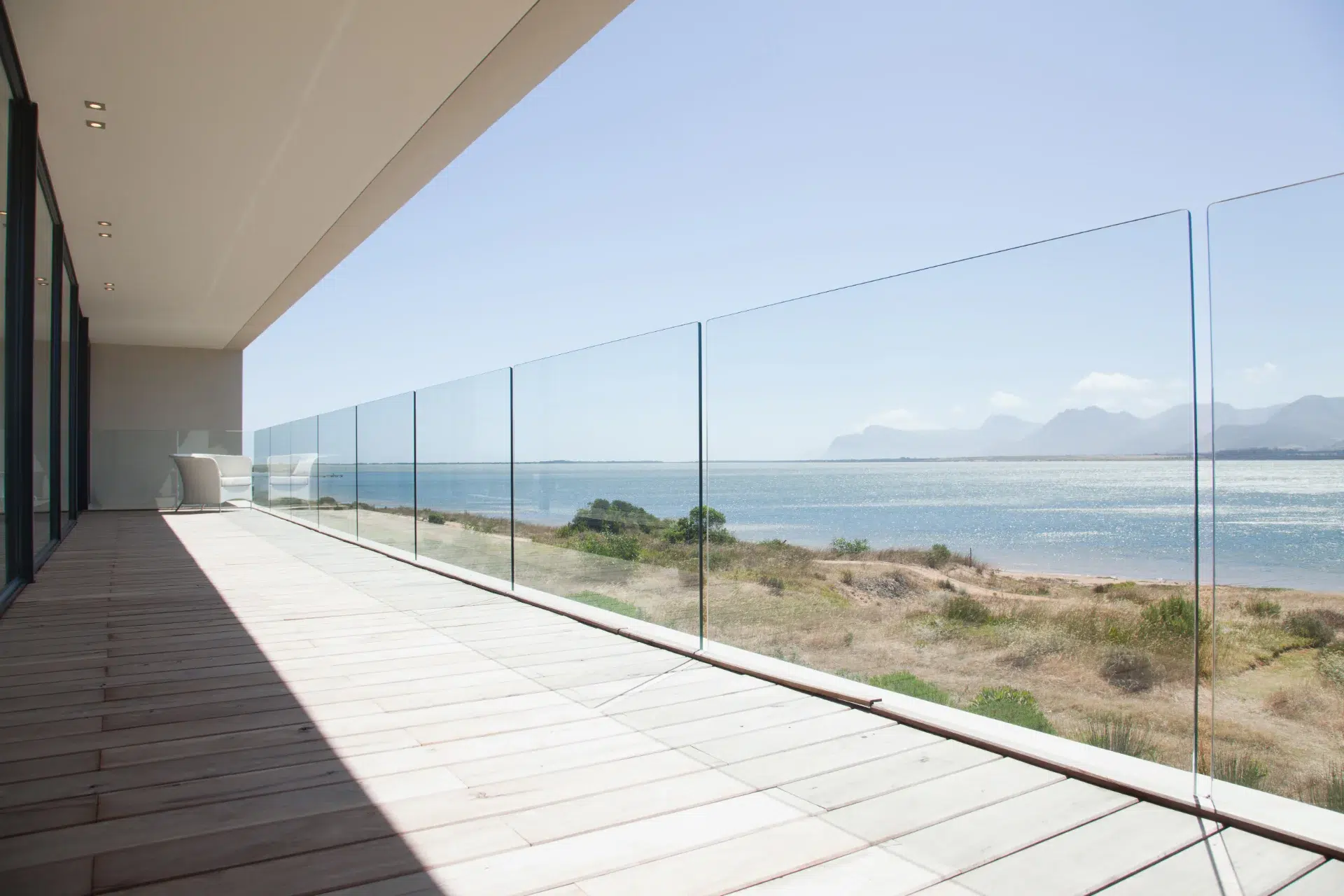 VLX 120 Glass Railing System in Hollywood, FL | Sightline Windows & Doors Hollywood - detail 1